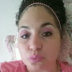 Meet your Posher, Libby